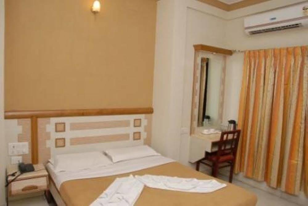 Hotel Manasa Paradise Bangalore Exterior foto